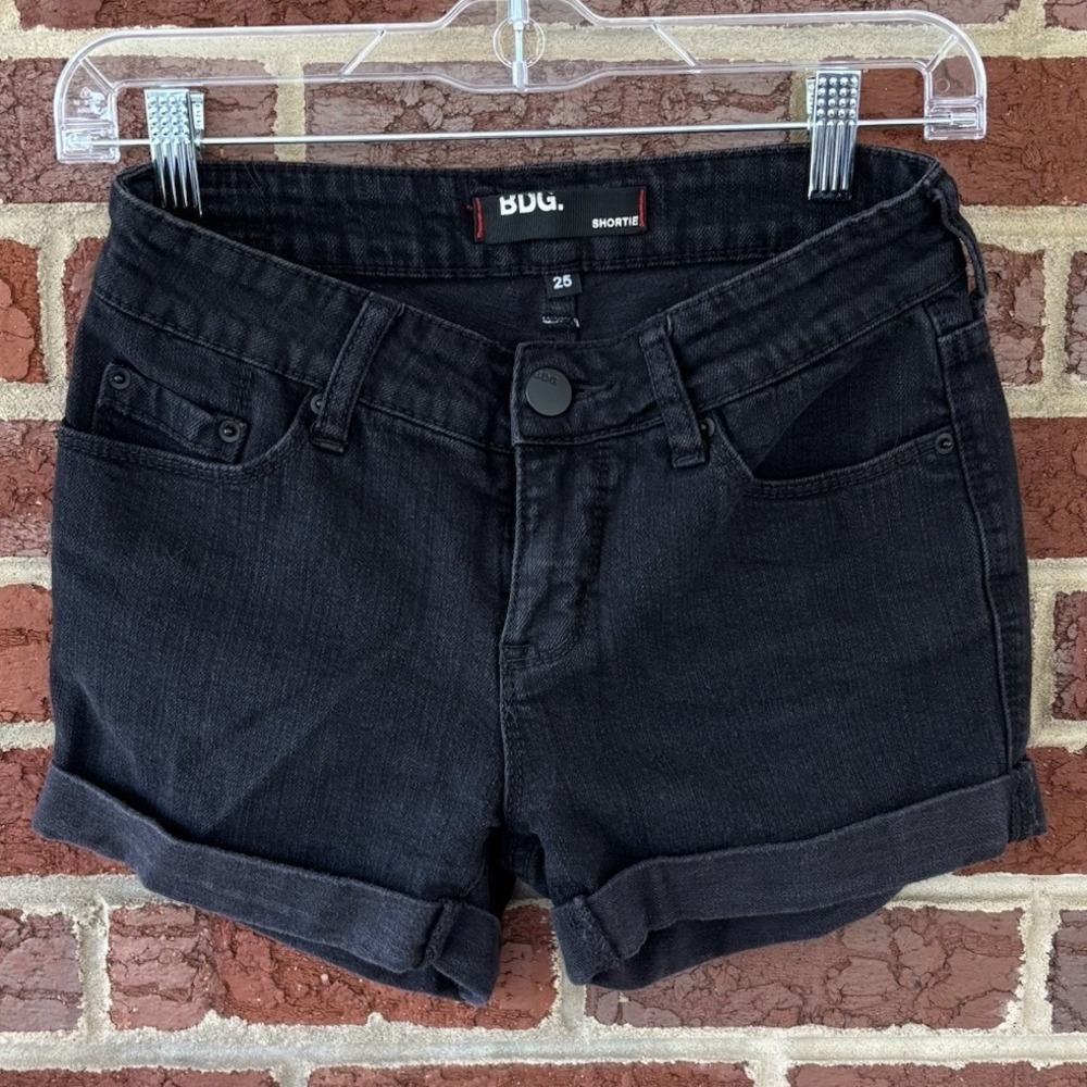 BDG Urban Outfitters Shortie Shorts Black Denim Mid Rise Women's 25 Stretch‎